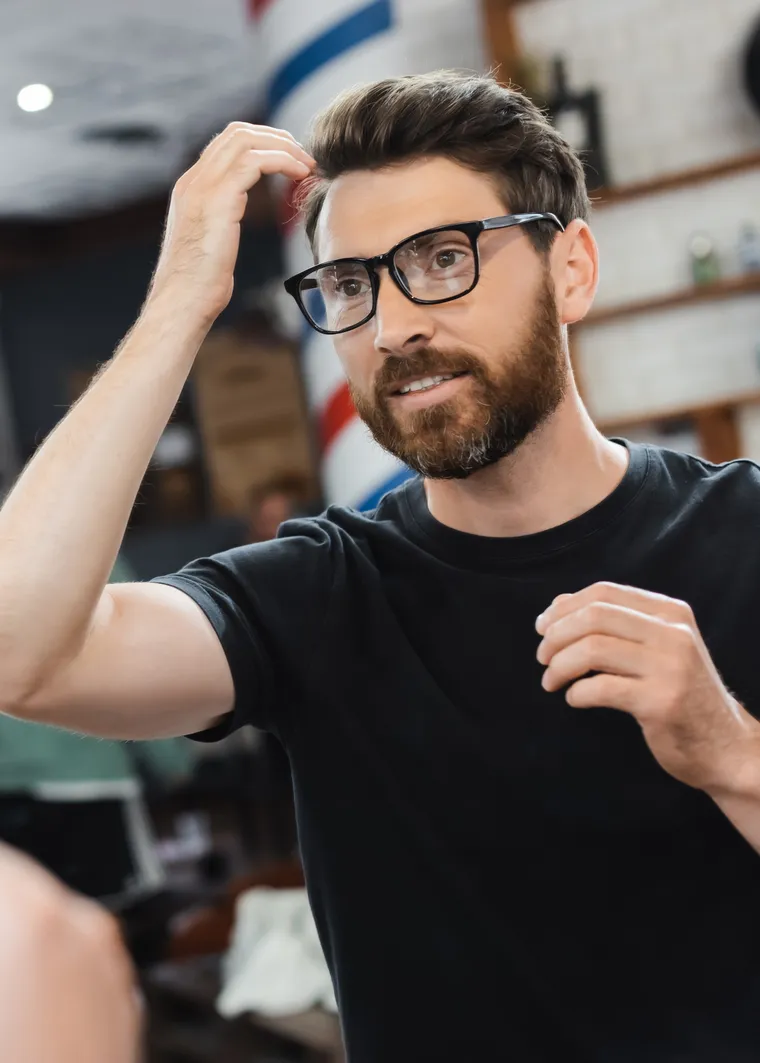 Consultation assessing suitability for hair restoration